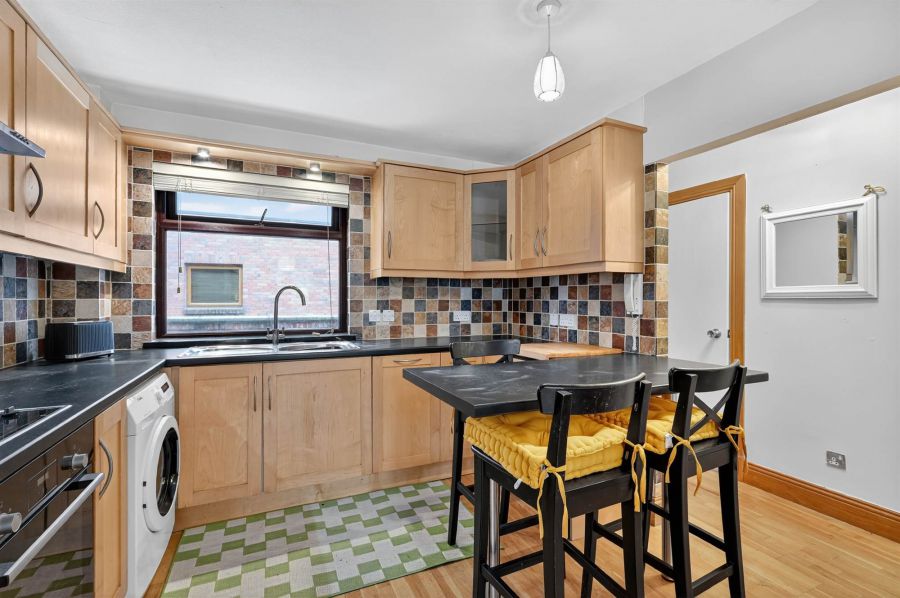 4 Bawnmore Court