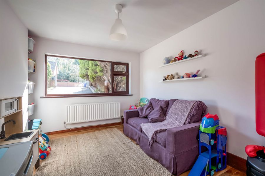 89 Upper Malone Road