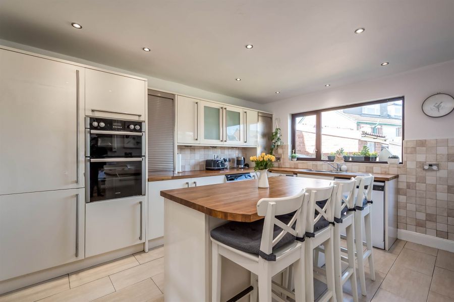 89 Upper Malone Road
