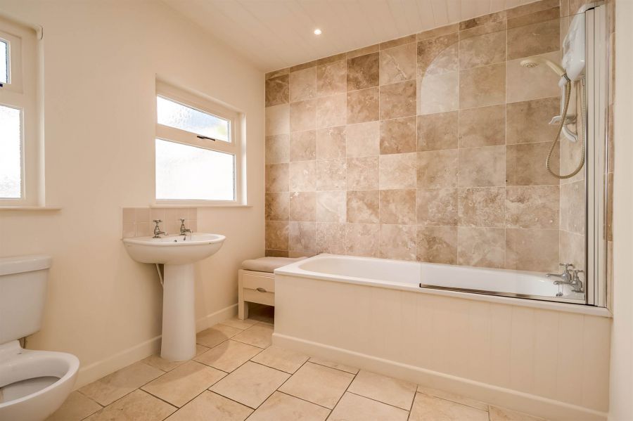 38 Knockbracken Road