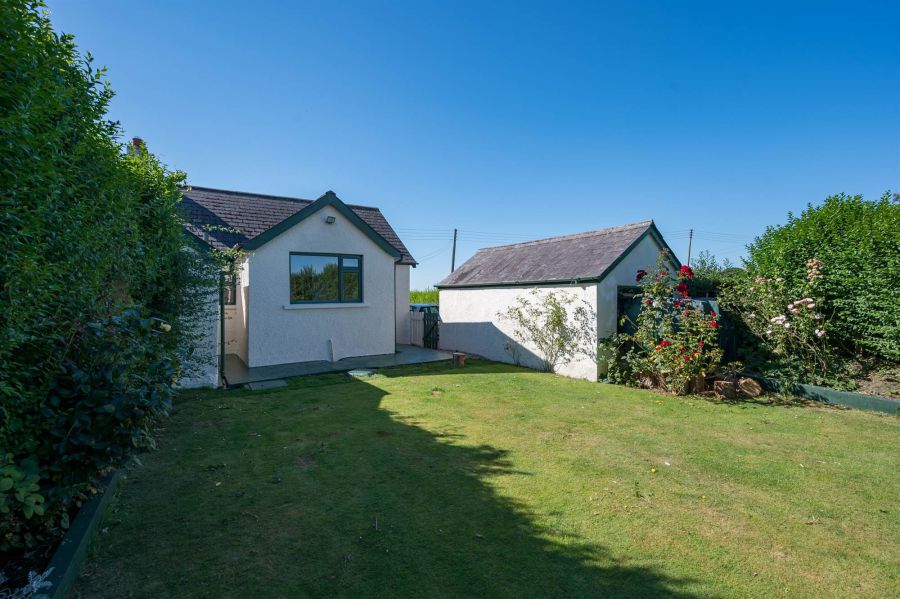 38 Knockbracken Road