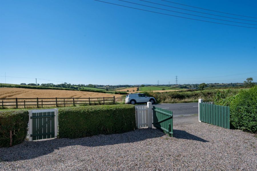 38 Knockbracken Road