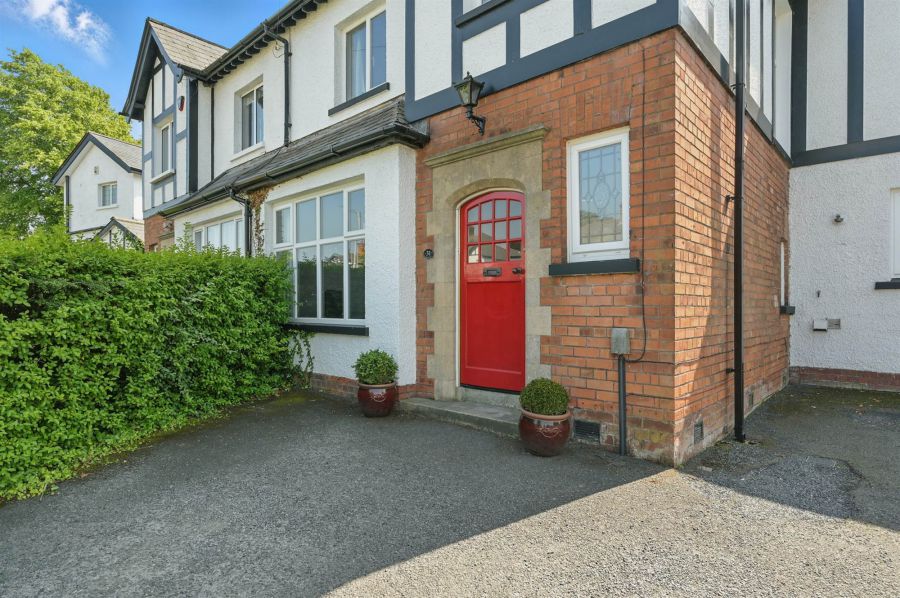 31 Balmoral Avenue