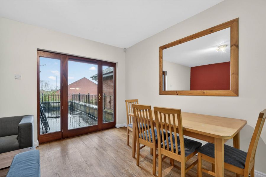 Apartment , 2 Windsor Manor Mews