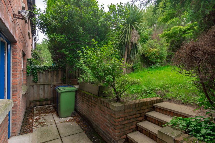 17 Edenderry Cottages