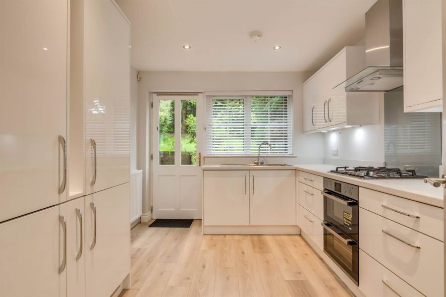 17 Edenderry Cottages