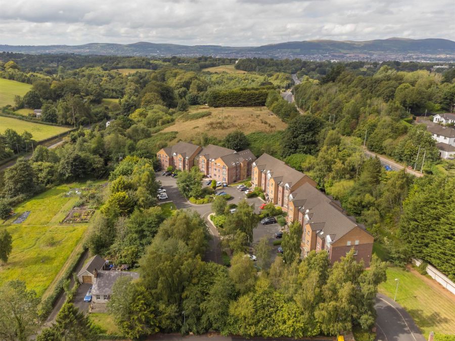 31 Minnowburn Mews
