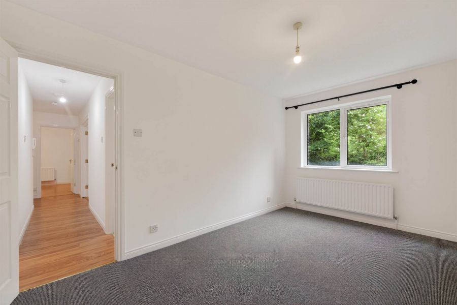 31 Minnowburn Mews