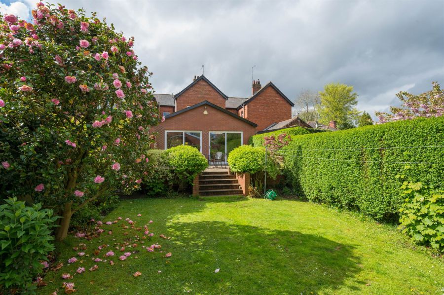 60 Balmoral Avenue