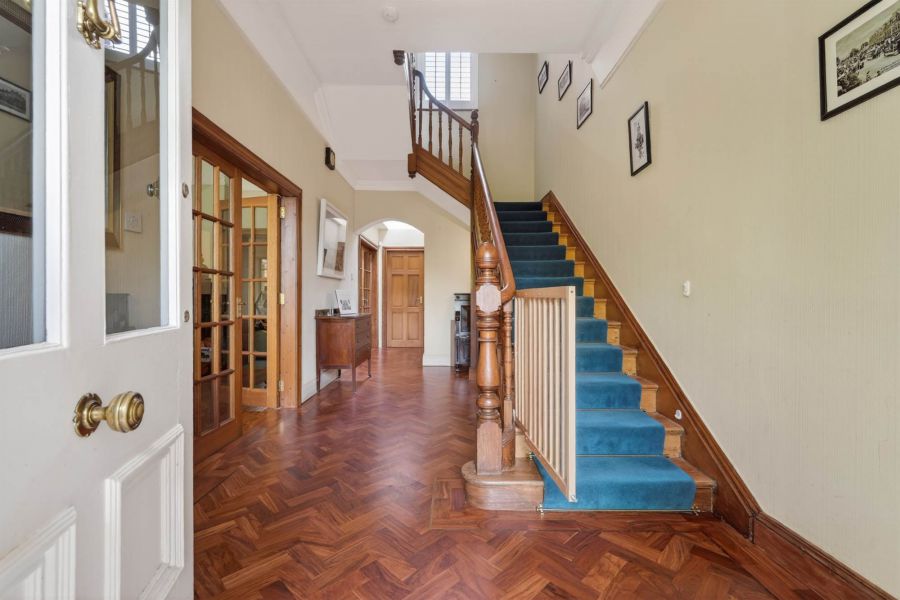 60 Balmoral Avenue