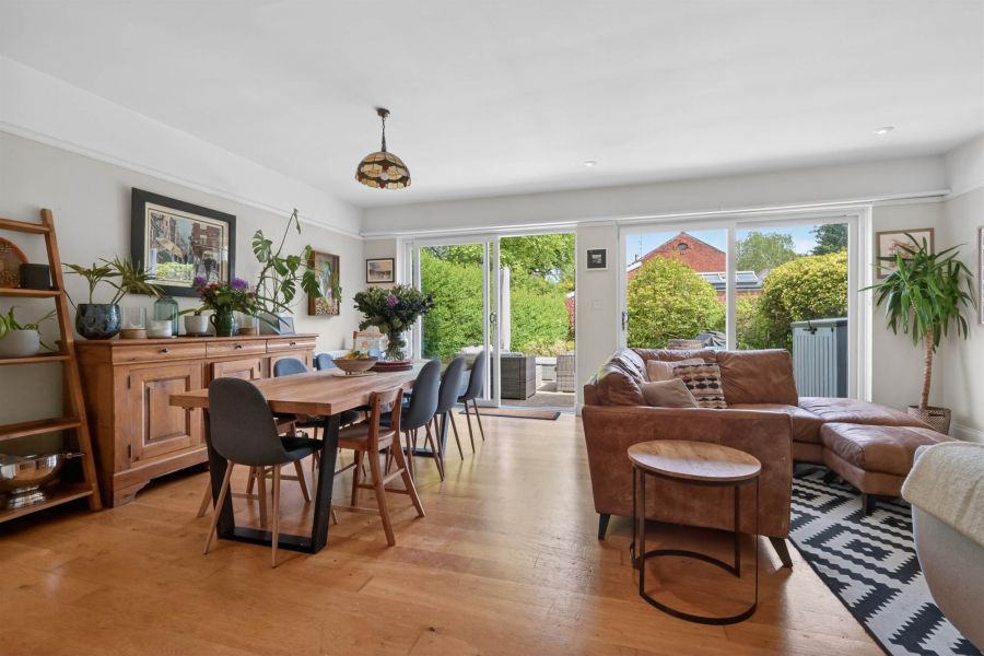 60 Balmoral Avenue