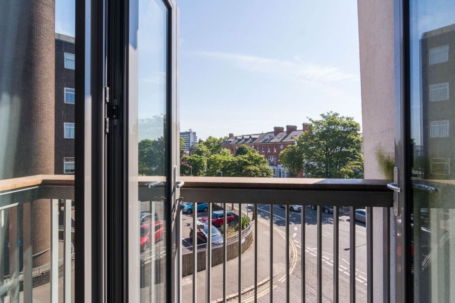 2.3 117 Lisburn Road