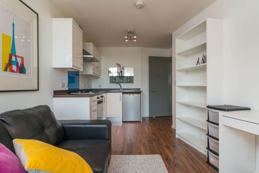 2.3 117 Lisburn Road