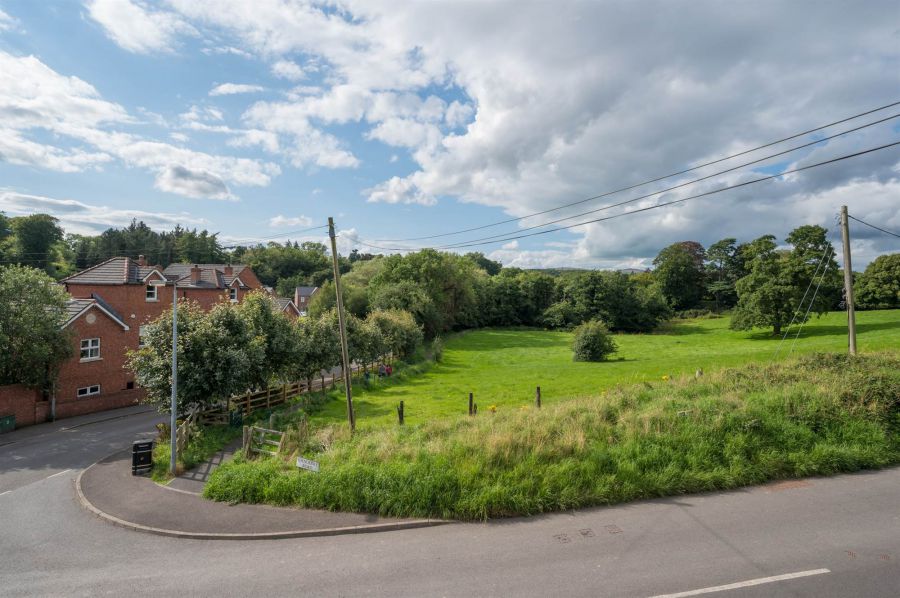 Apartment 2, 64 Edenderry Village
