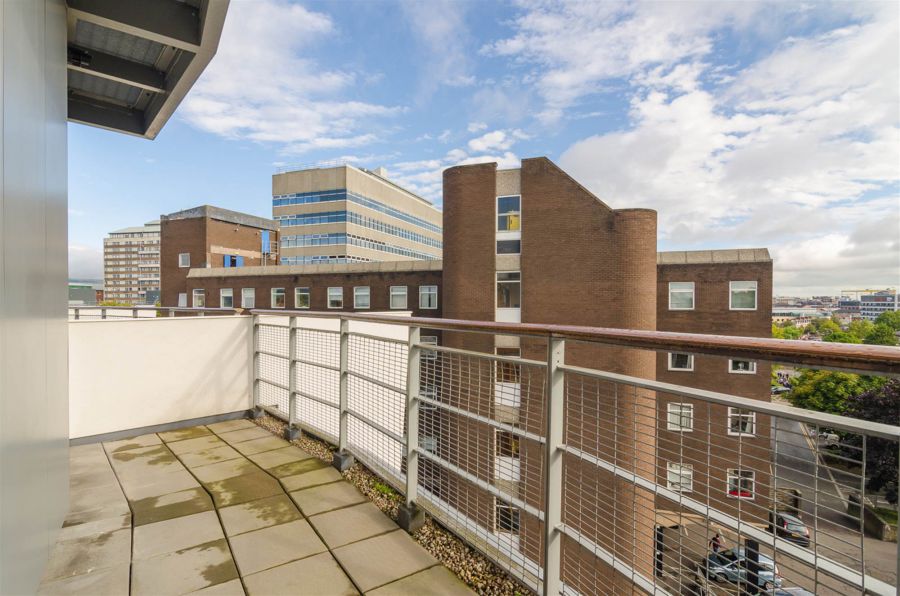 5.2 117 Lisburn Road