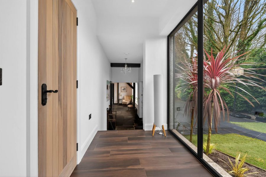 The Stables, 9 Deramore Park South