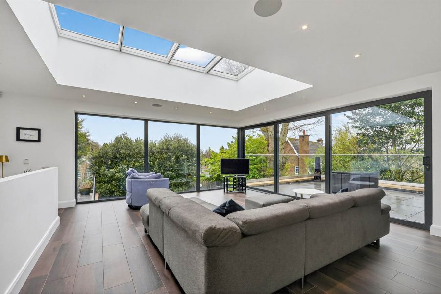 The Stables, 9 Deramore Park South