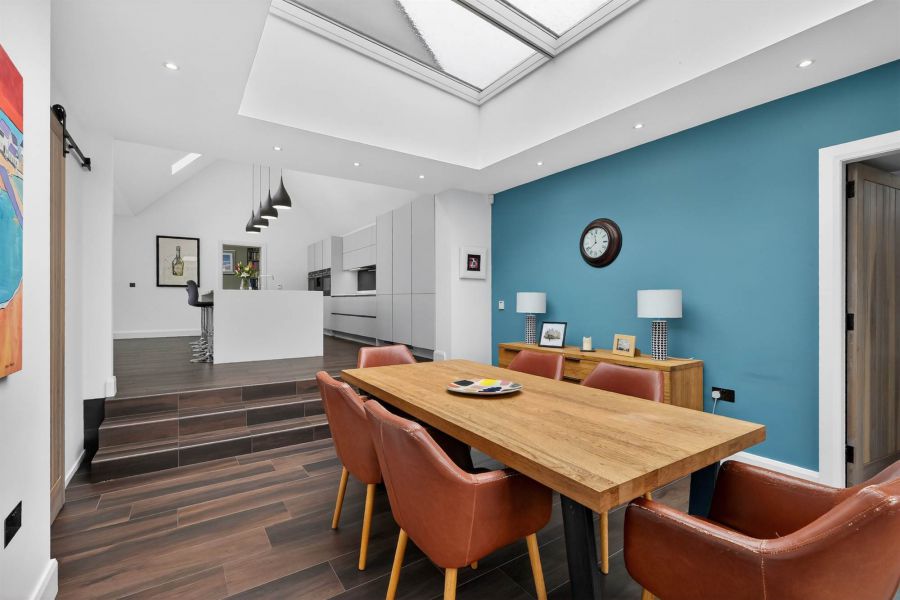 The Stables, 9 Deramore Park South