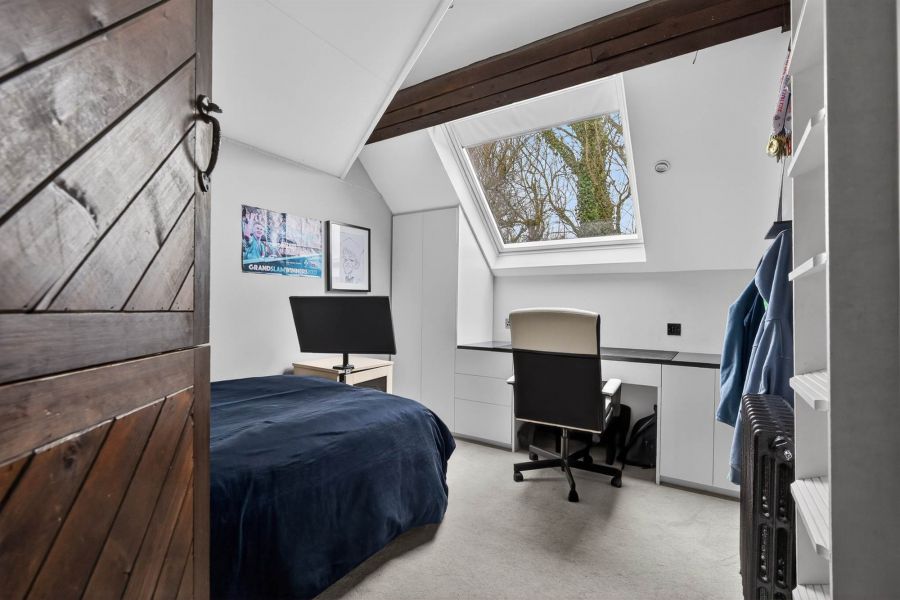 The Stables, 9 Deramore Park South