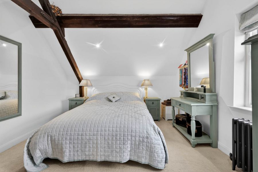 The Stables, 9 Deramore Park South