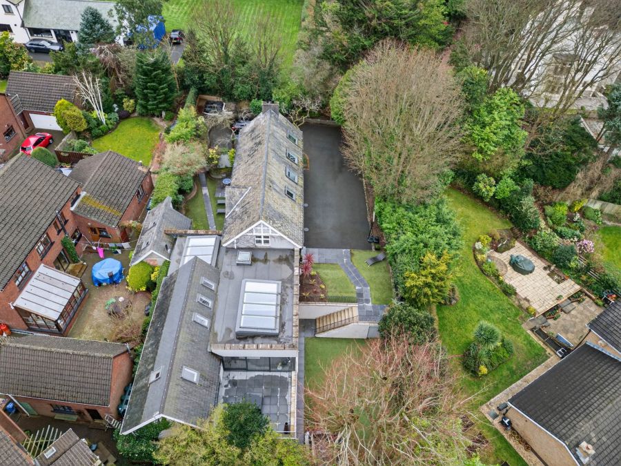 The Stables, 9 Deramore Park South