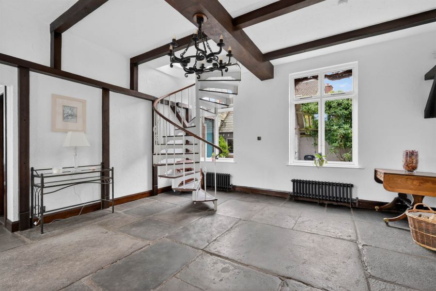 The Stables, 9 Deramore Park South