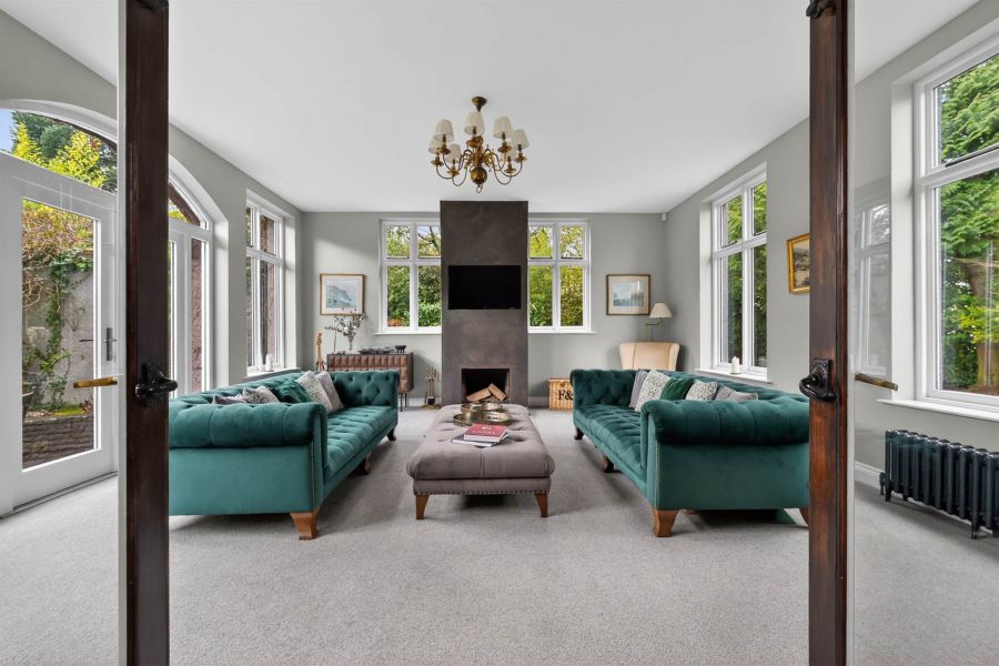 The Stables, 9 Deramore Park South