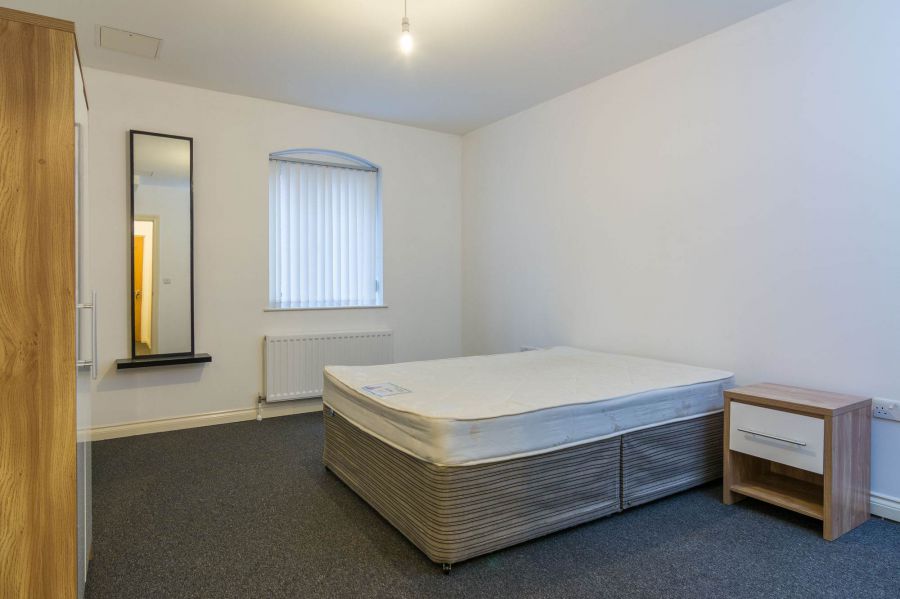 305 Saint Anne's Square