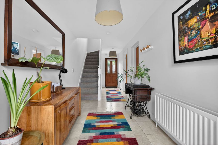 16 Annadale Square