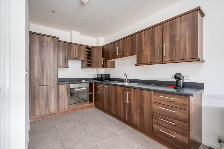 409 Saint Anne's Square (Albert Court)