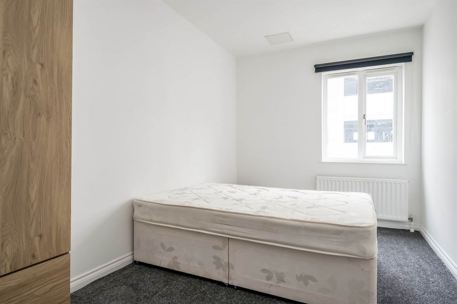 409 Saint Anne's Square (Albert Court)