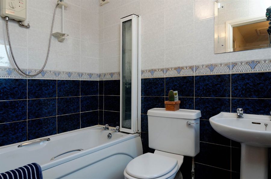 Apt 4, 23A Annadale Avenue