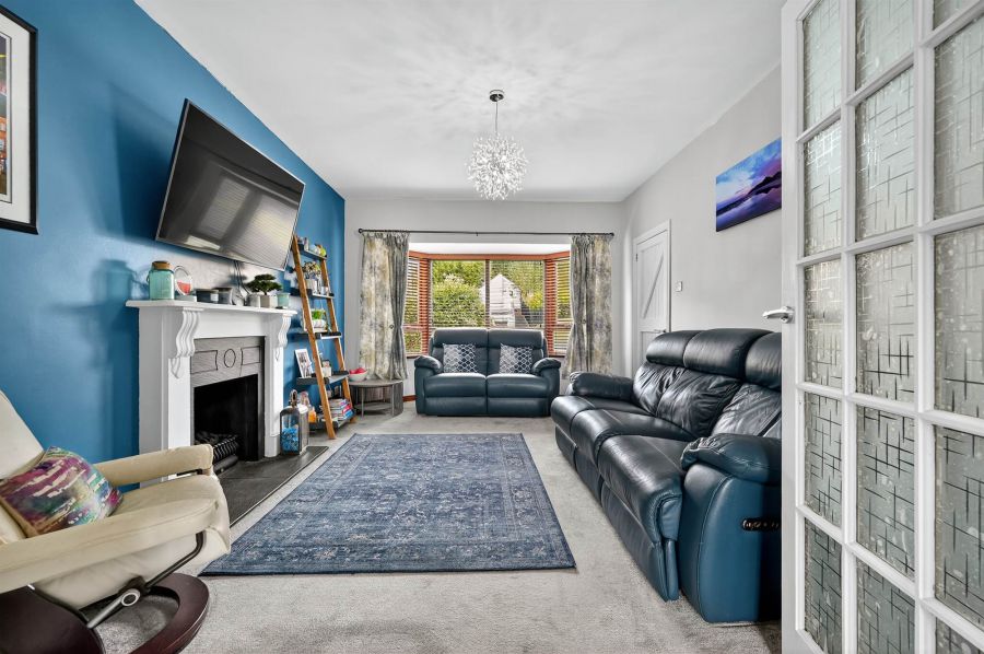 35 Royal Lodge Avenue