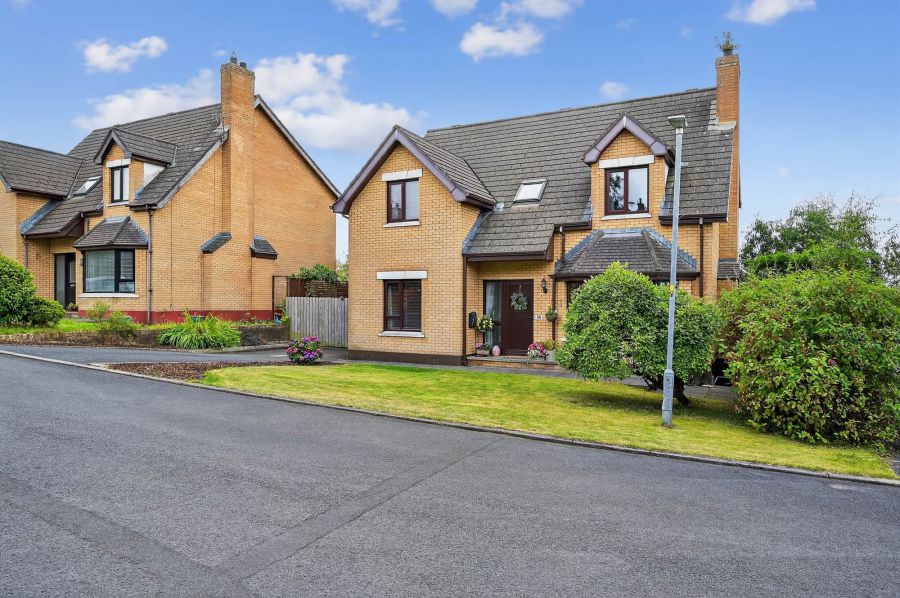 35 Royal Lodge Avenue