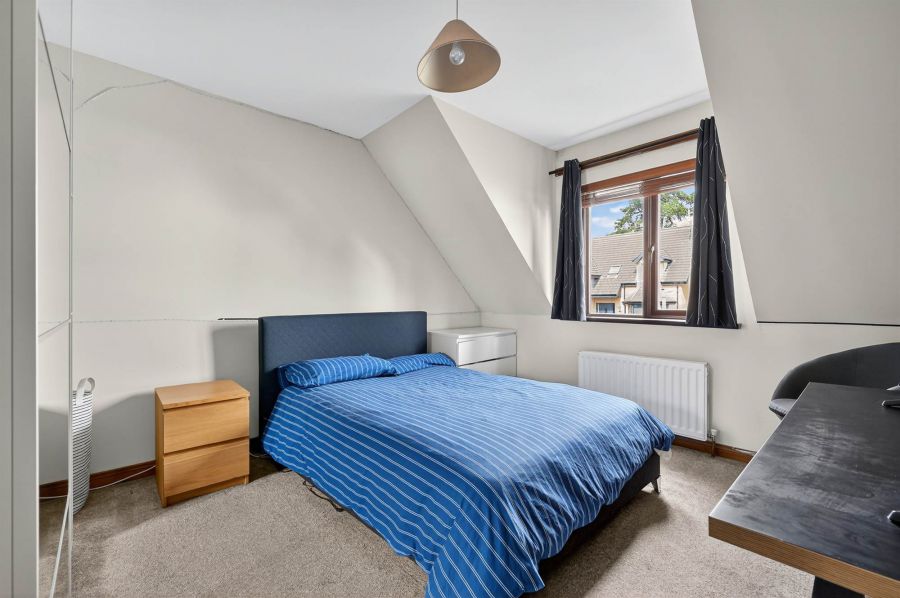 35 Royal Lodge Avenue