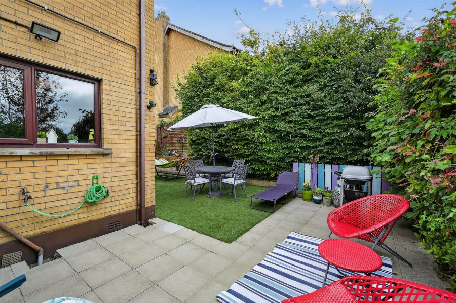 35 Royal Lodge Avenue