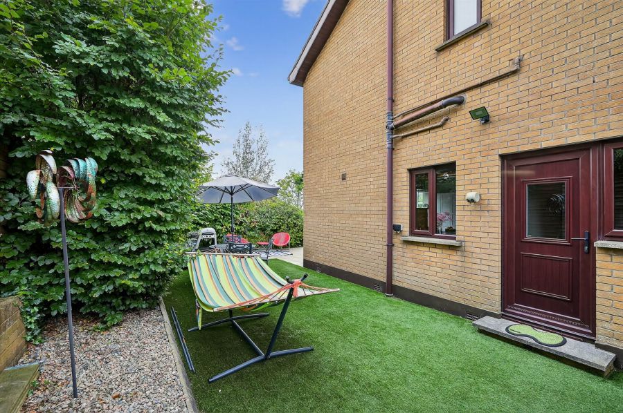 35 Royal Lodge Avenue
