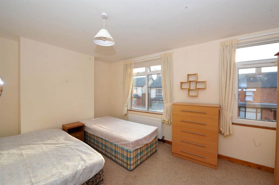 **HMO***, 77 Lower Windsor Avenue