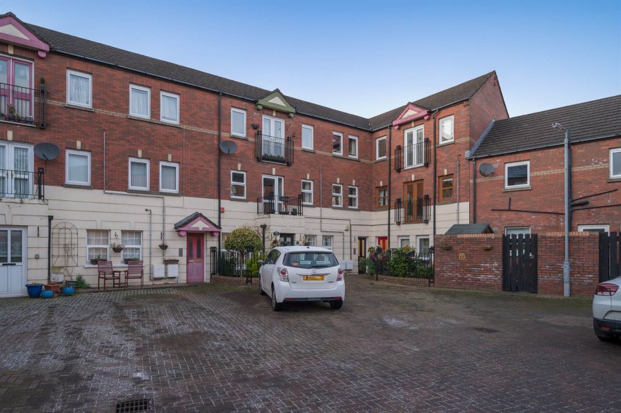22 Ferndale Court