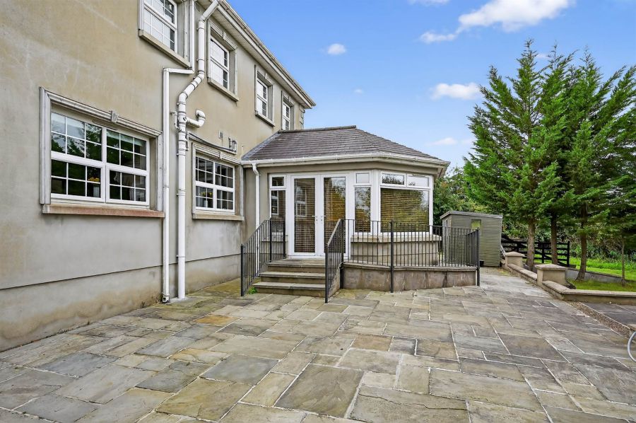 44 Tullywest Road