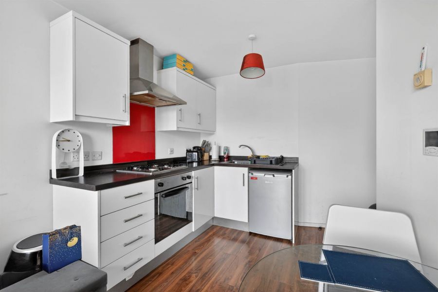 1.3 117 Lisburn Road