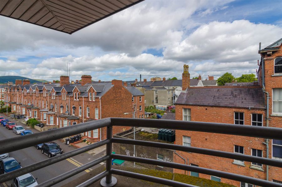 16 Chancellors Court