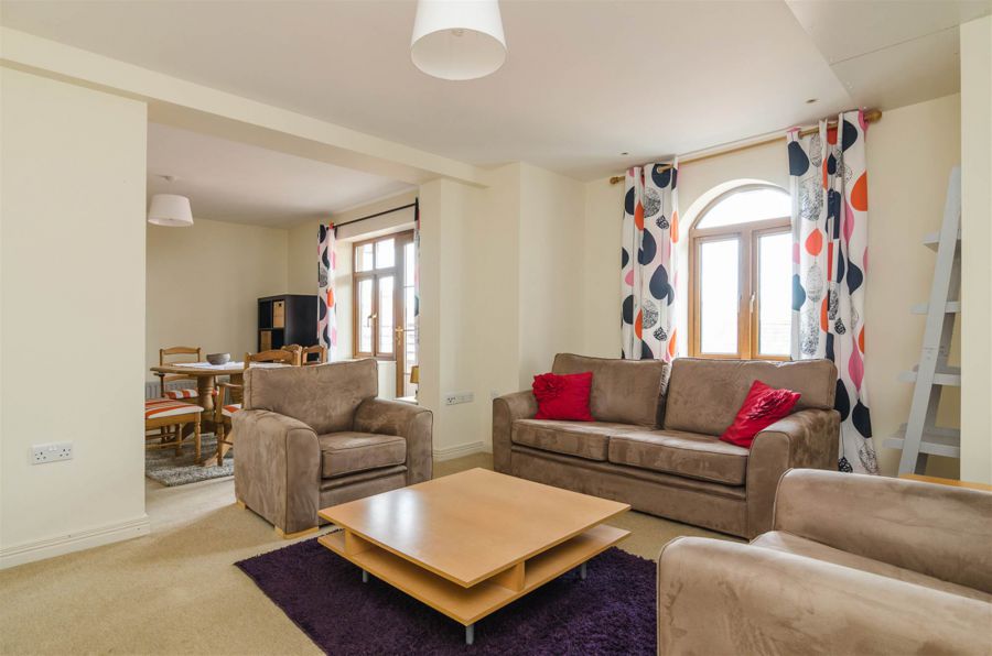 16 Chancellors Court