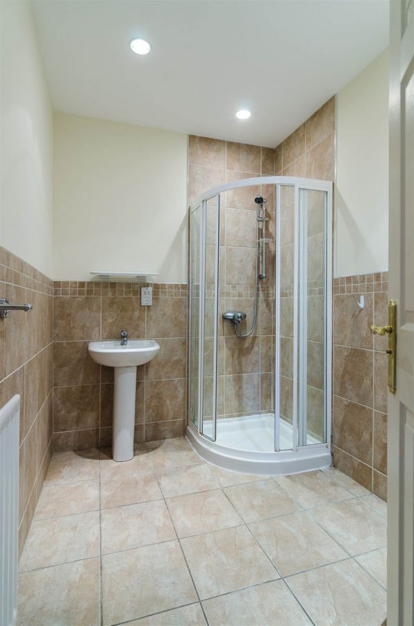 16 Chancellors Court