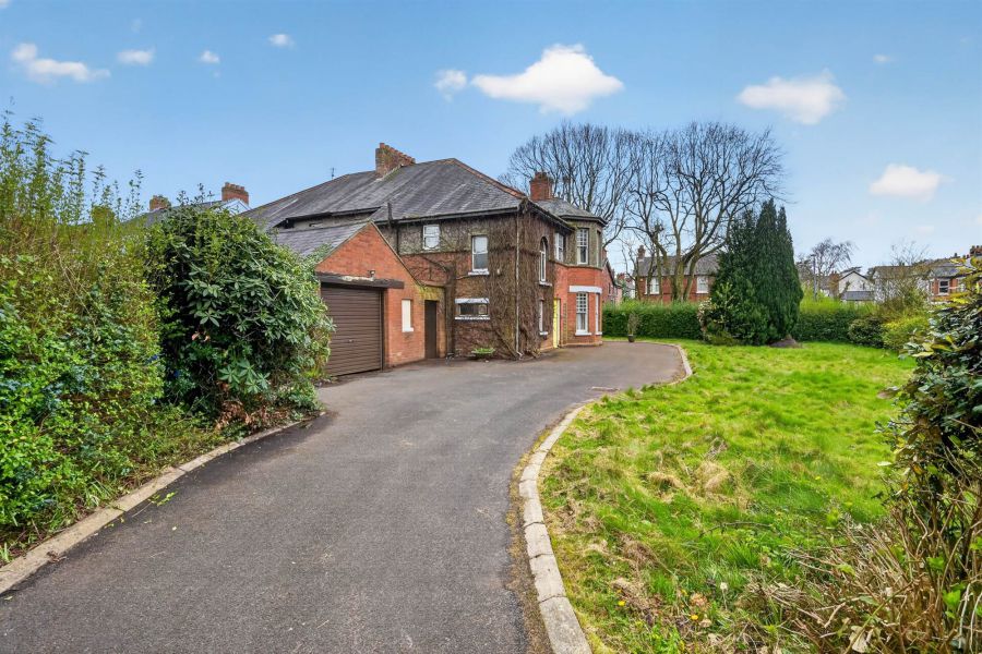 4 Finaghy Park Central, Finaghy, Belfast, BT10 0HP