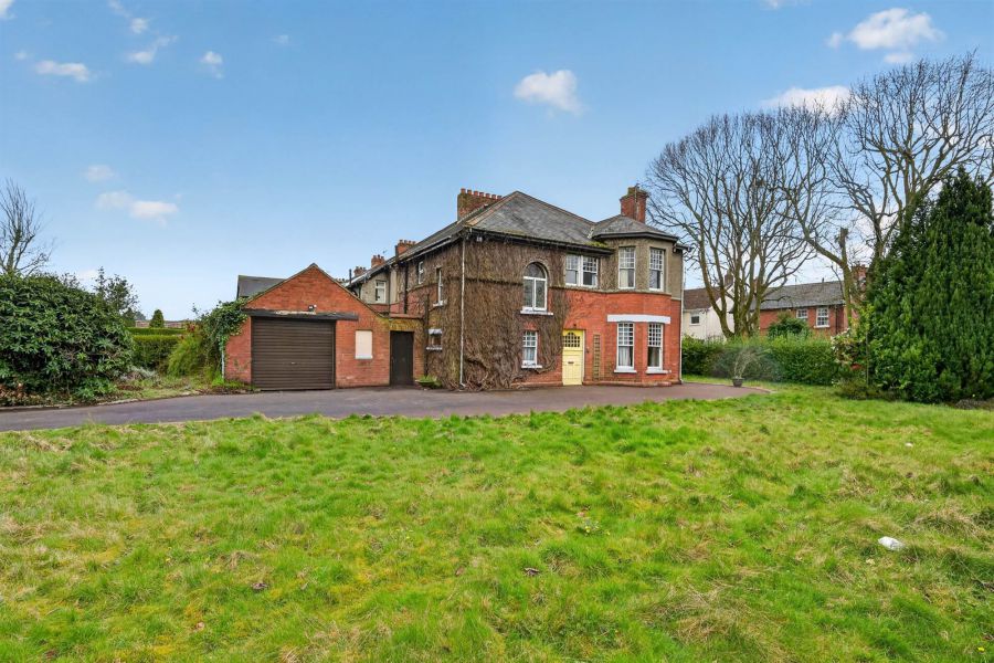 4 Finaghy Park Central