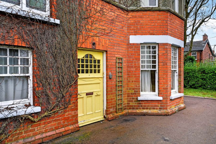 4 Finaghy Park Central