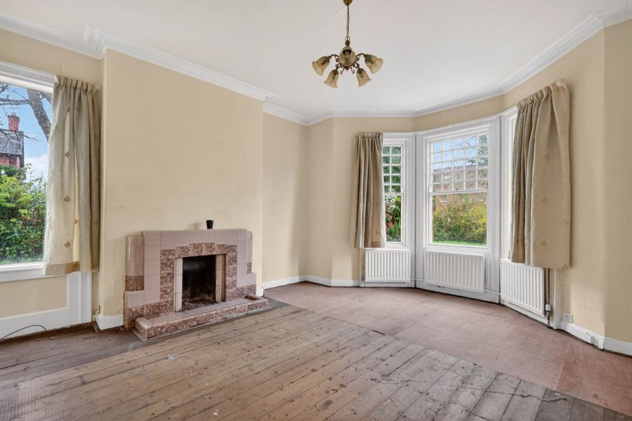 4 Finaghy Park Central