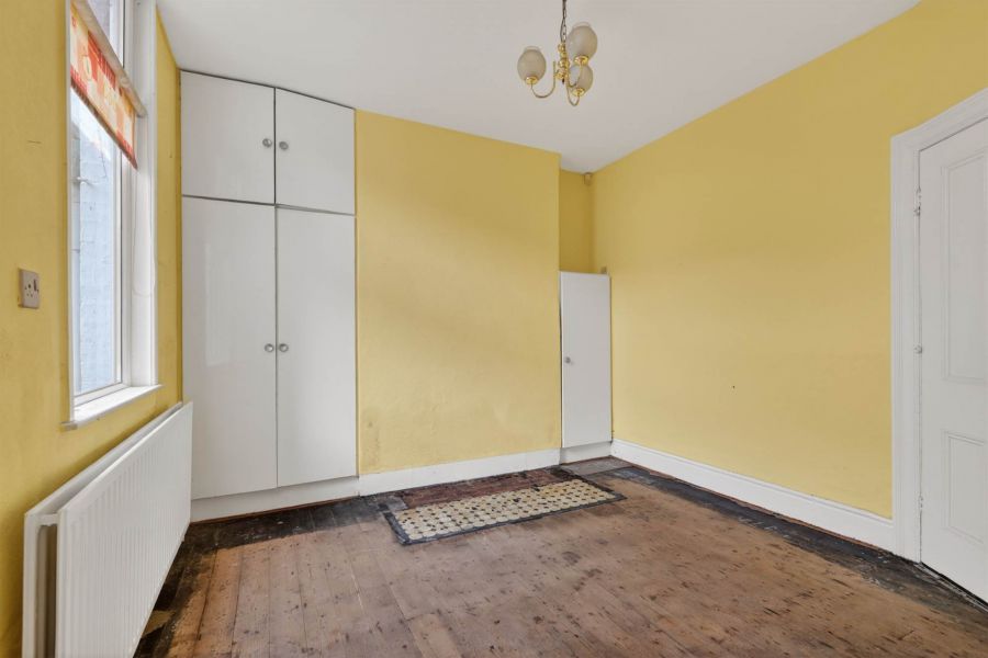 4 Finaghy Park Central