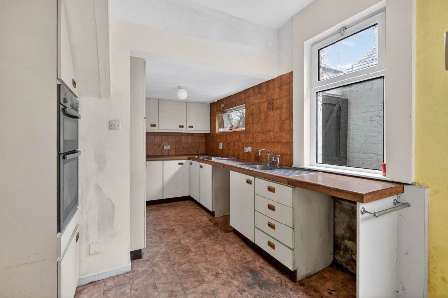 4 Finaghy Park Central